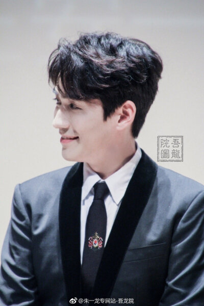 胡杨的夏天发布会