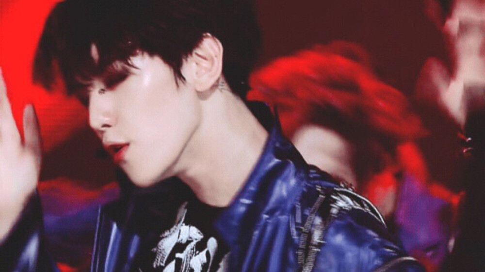 自截边伯贤橙光素材
林澈.使用注明
拿图dd收藏