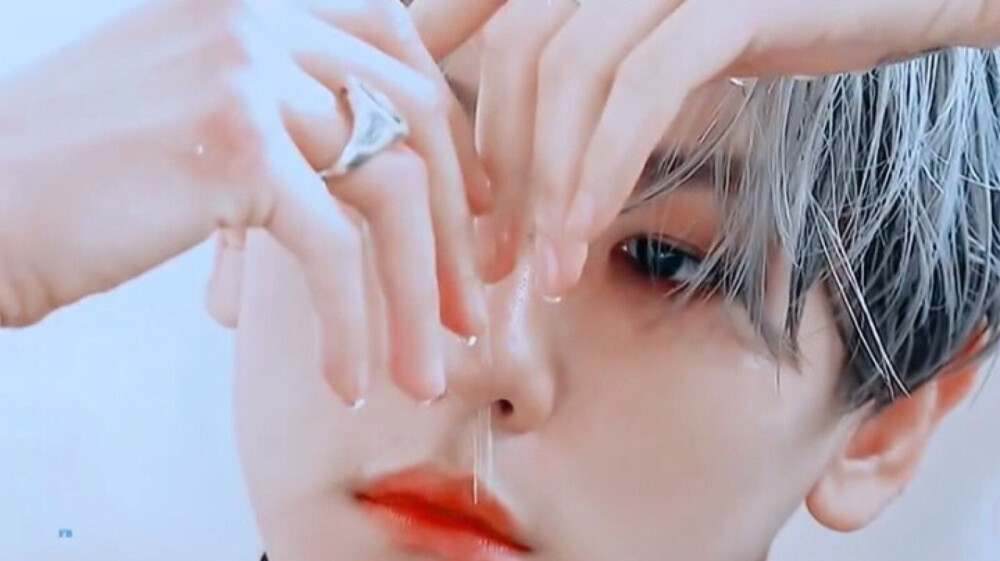 自截边伯贤橙光素材
林澈.使用注明
拿图dd收藏