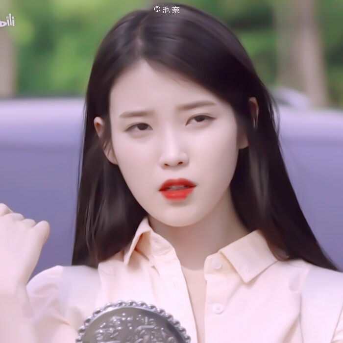 
·比起大家给我的爱 我却没什么能回报大家的 让我觉得很不好意思 我会更加努力的·
原截梦羽。