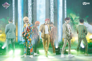 防弹少年团 BTS 田柾国 朴智旻 金泰亨 金南俊 闵玧其 金硕珍 郑号锡 #壁纸 #头像