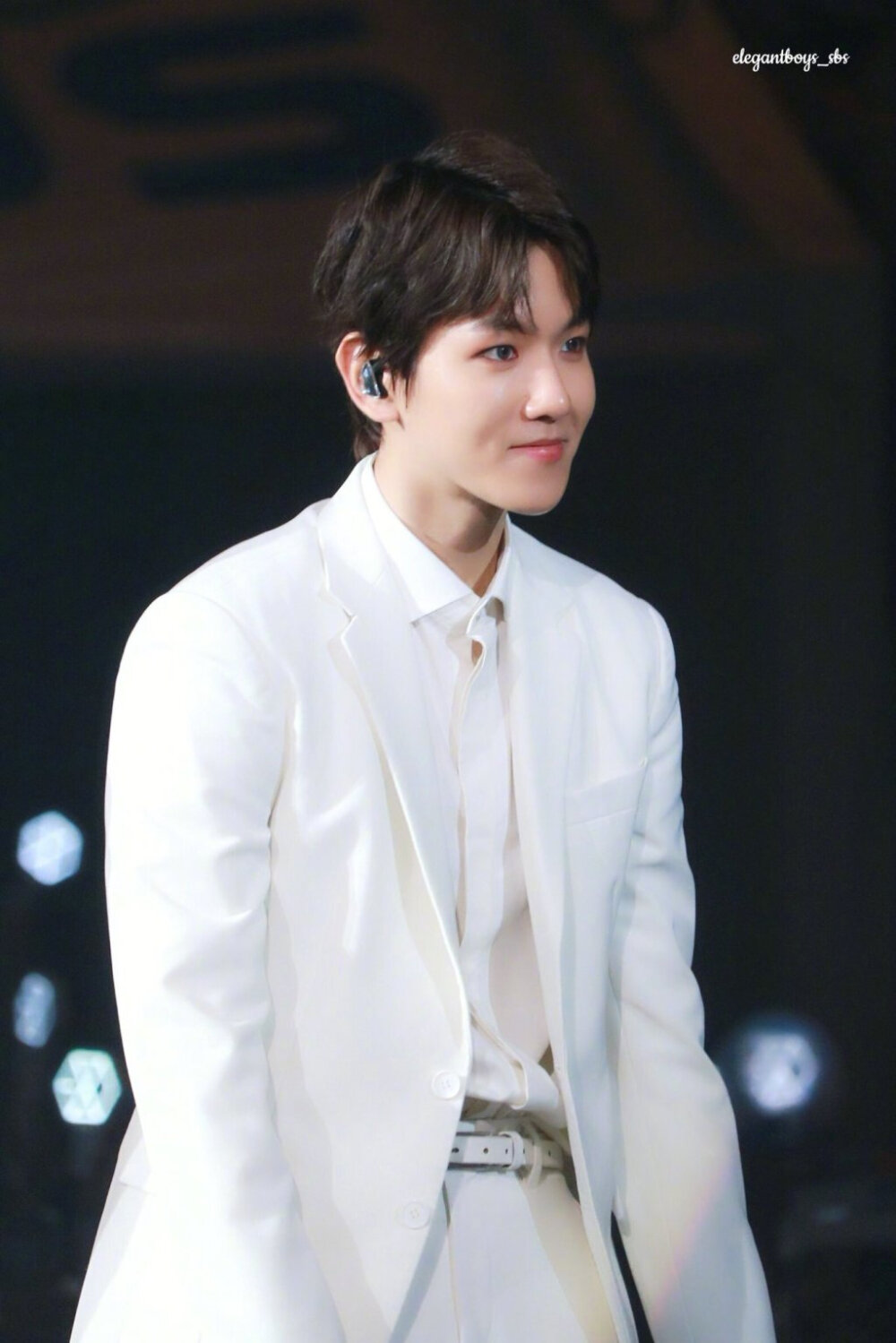 EXO 全世界最好的 啵啵虎 边伯贤 BaekHyun #壁纸 #头像