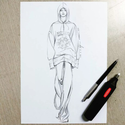 服装效果图➕线稿