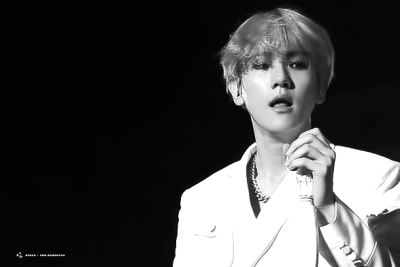 五巡粉色水蜜桃仙子伯贤