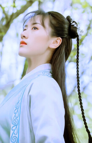 琉璃美人煞 褚璇玑 袁冰妍
cr苍狗照落花