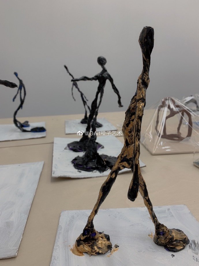 3-6岁艺术体验立体课— 贾科梅蒂雕塑作品同一个雕塑作品在孩子们心中都会有不同的解读及表达