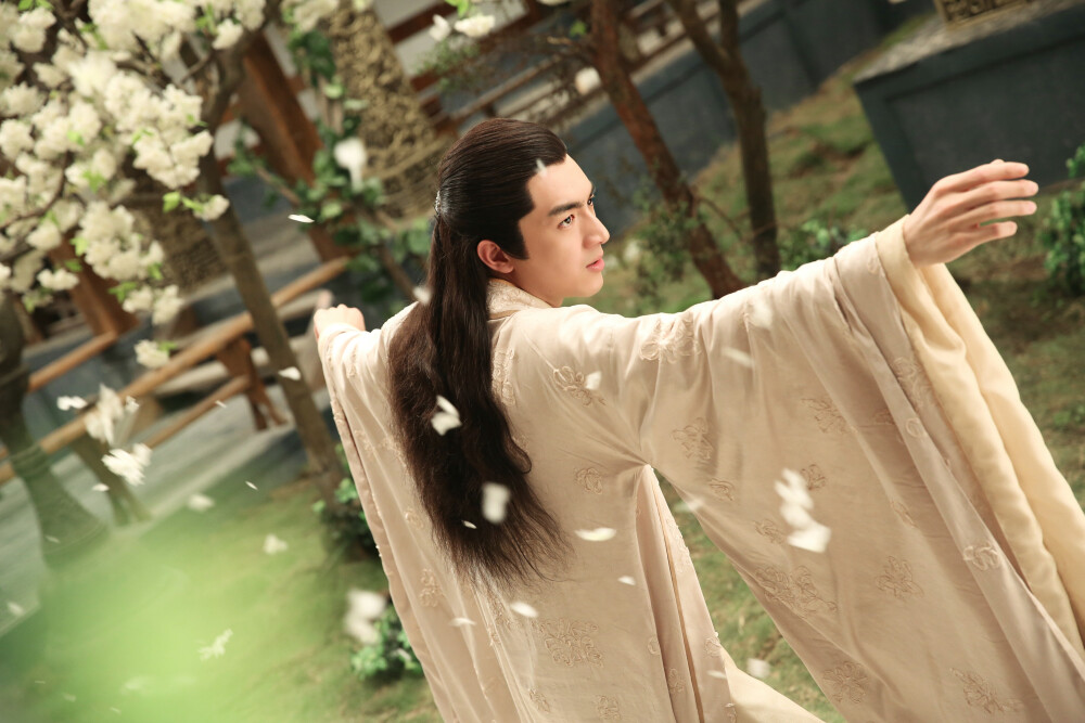 楚乔传
林更新 饰 宇文玥