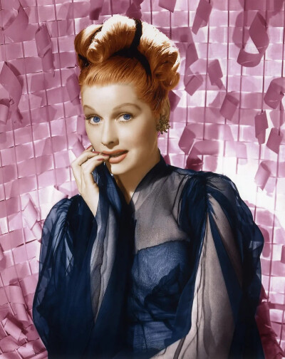 金杰·罗杰斯
Ginger Rogers