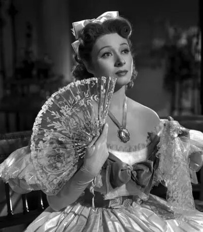 葛丽亚·嘉逊
Greer Garson