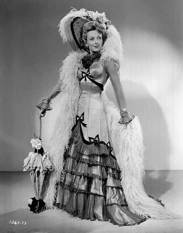 安·德拉克
Ann Dvorak