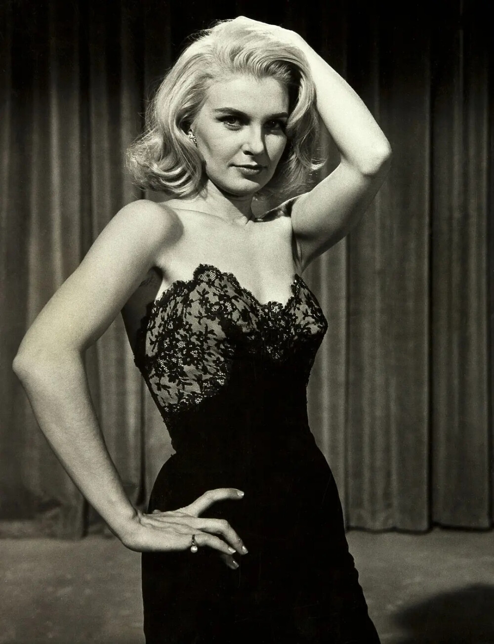 乔安娜·伍德沃德
Joanne Woodward