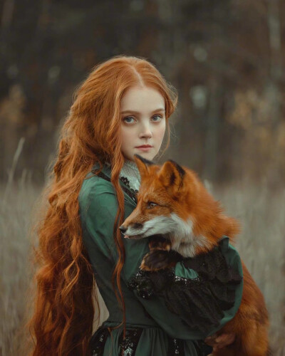 公主与狐狸
这个丛林系列的图有迪士尼公主的感觉