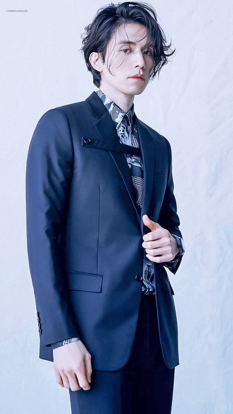 李栋旭crwb贩卖星河