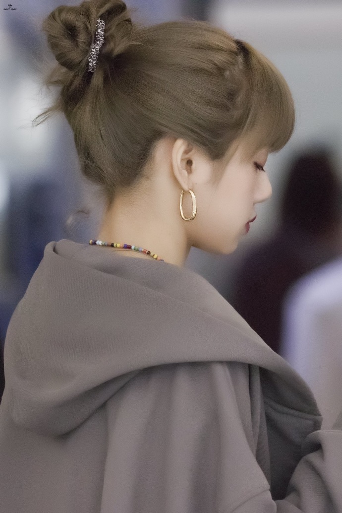 lalisa manoban ☪ 甜豆莎