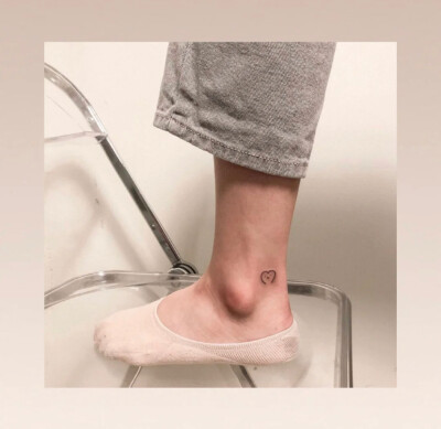 可爱极简少女纹身参考 /tattoo 