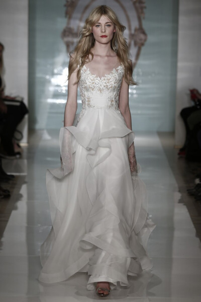 2015春夏婚纱
Reem Acra