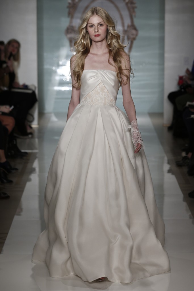 2015春夏婚纱
Reem Acra