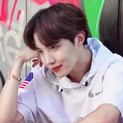 江拾鹤
/原姜琰