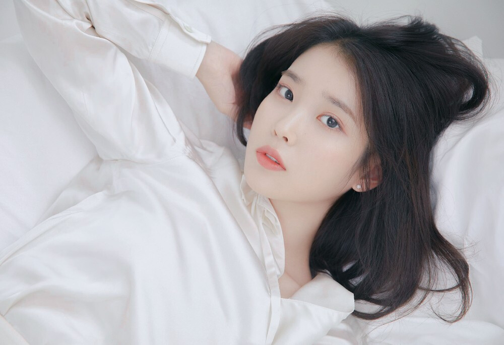 iu 李知恩
cr@磕颜大魔王