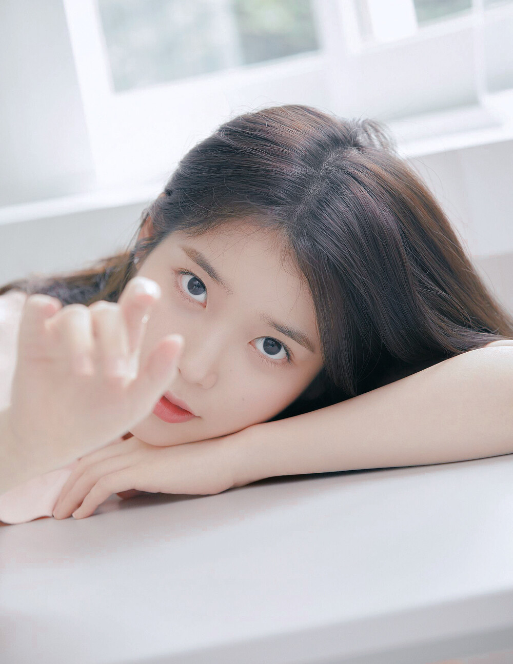 iu 李知恩
cr@磕颜大魔王