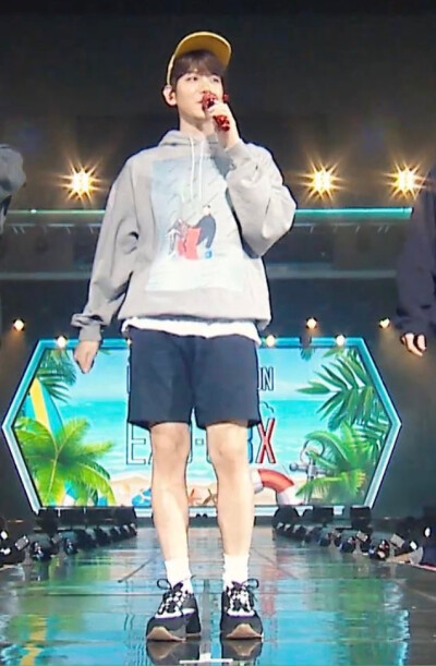 乖乖小朋友伯贤生图