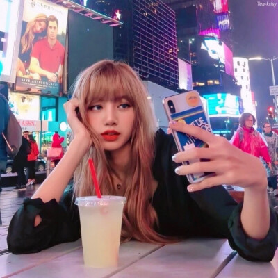 lalalalisa
莎莎