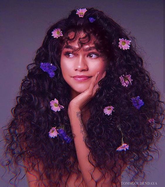 zendaya 赞达亚