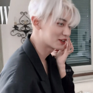 自修 二传注dt初恋智贤/李智贤  原截顾良夜