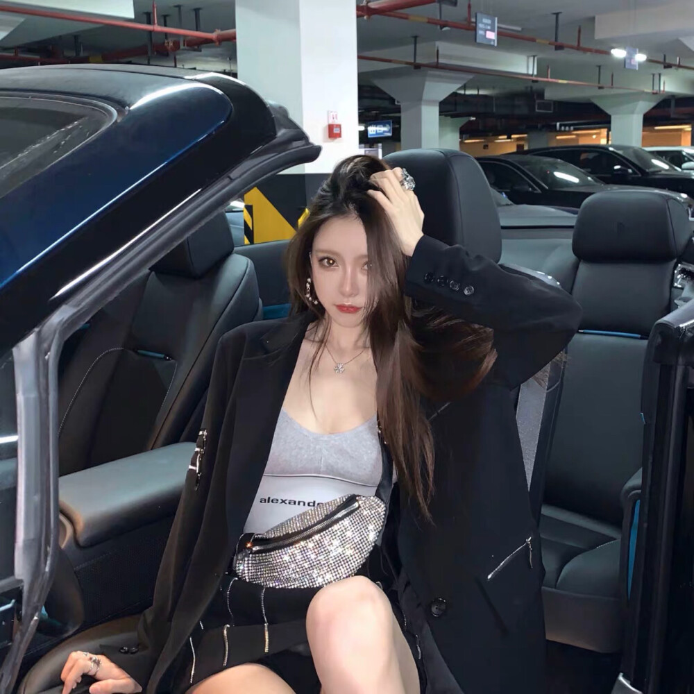 草莓Ccc 车控女头
自截 自调
禁二传 喜收藏 