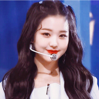 张元英
原图最后两张
自调自截抱图看简介
