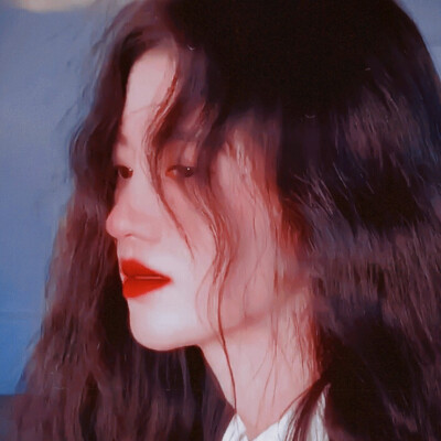 鞠婧祎头像
自调抱图看简介