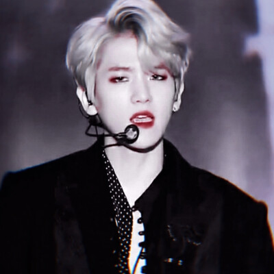 “忠犬不会背叛主人。”