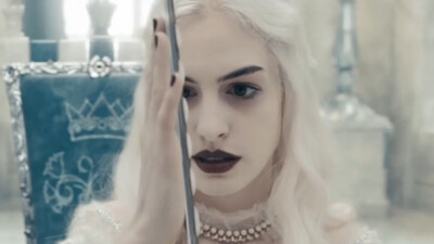  》》 - 童话系列
白皇后
_肆卿
