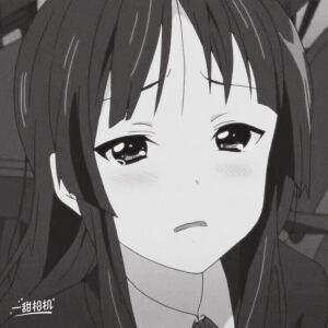 女生头像   动漫  哭的