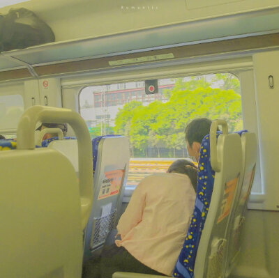 微博：Romantic百分百
好喜欢这组 码住