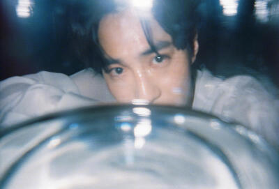 金俊勉
“如果享受等待的话 那定是爱吧”
愿我们温柔的小队平安健康的回来 爱丽等你回家