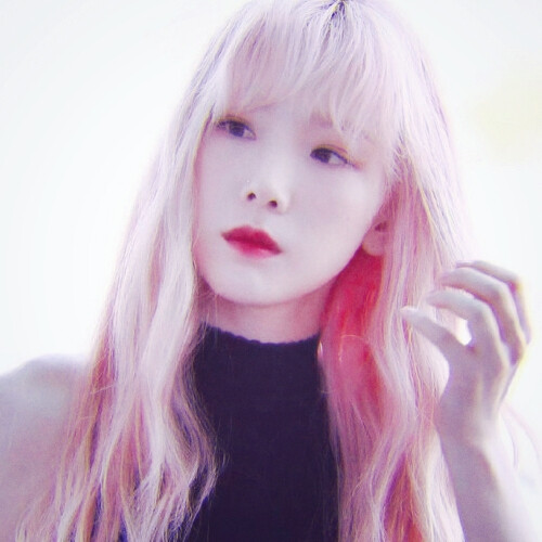 宇宙温柔和蓝色的落日
©兔姬
cr. ggpm2012