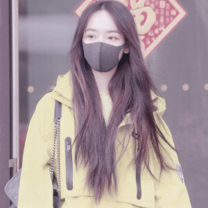 自制秦牛正威滤镜头像

抱图dd