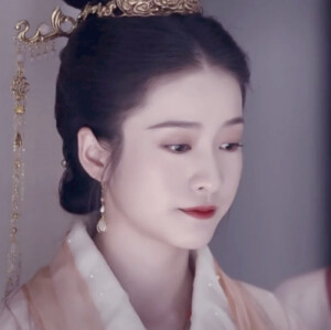 自制张雪迎滤镜头像

抱图dd