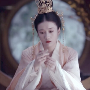 自制张雪迎滤镜头像

抱图dd