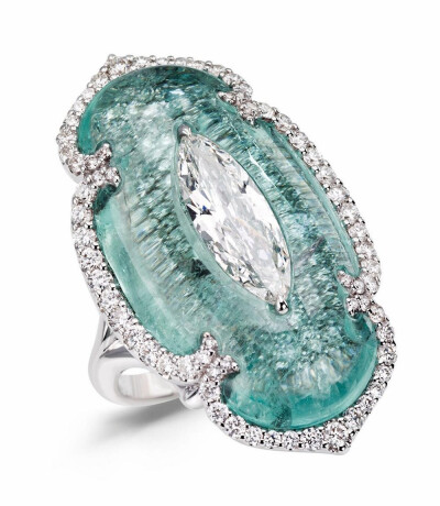 瑞士珠宝商 Boghossian 推出新一季高级珠宝系列——「Remarkable」，依然以稀有大颗粒宝石为主石，例如13.28ct蓝宝石、93.13ct月光石、成对的心形钻石和黄钻等，均为独一款作品。新作运用叠镶、内嵌、珠链、Tremblan…