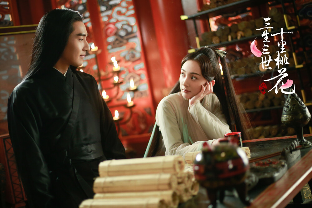 三生三世十里桃花
赵又廷 饰 夜华
杨幂 饰 白浅