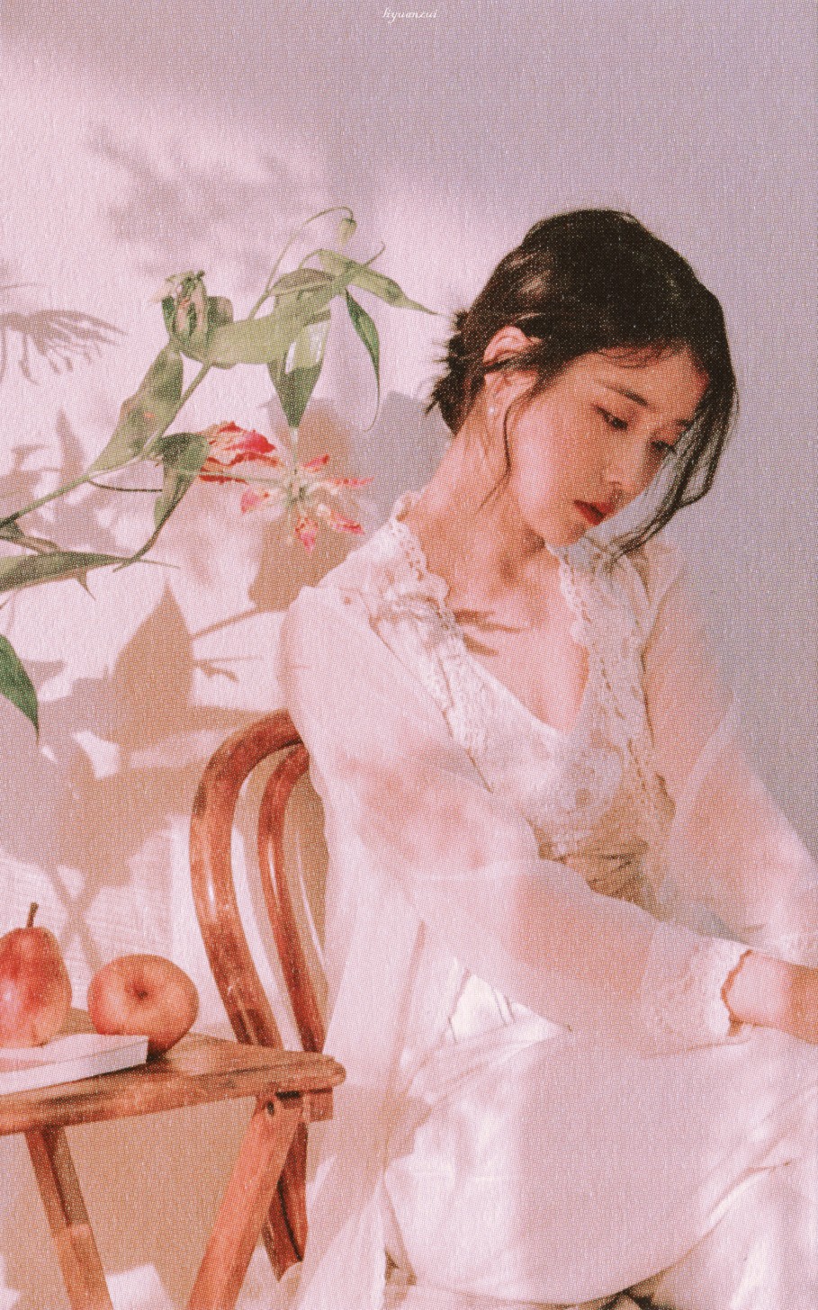 IU // 李知恩
油画里走出来的美人
cr@梨园醉否