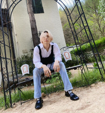 E'Dawn (이던) 