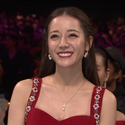 迪丽热巴可二改。林挽妍。简介。