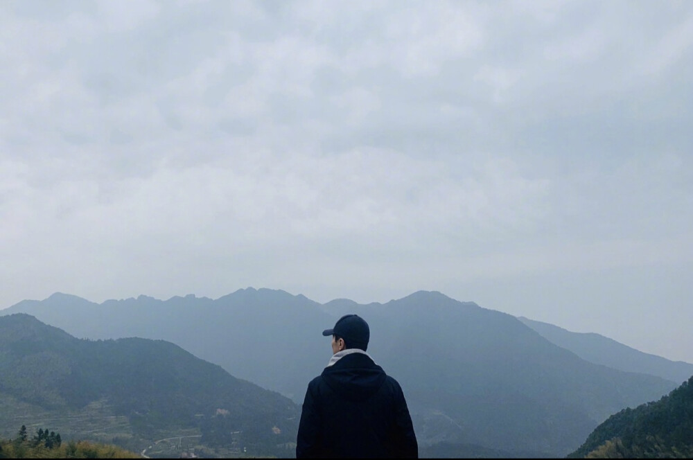 高伟光背影绿洲赞评论1更多所有评论你也来说些什么吧