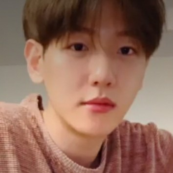 伯贤直播最新表情包，自制，不喜勿喷，喜欢的抱图，二传注明