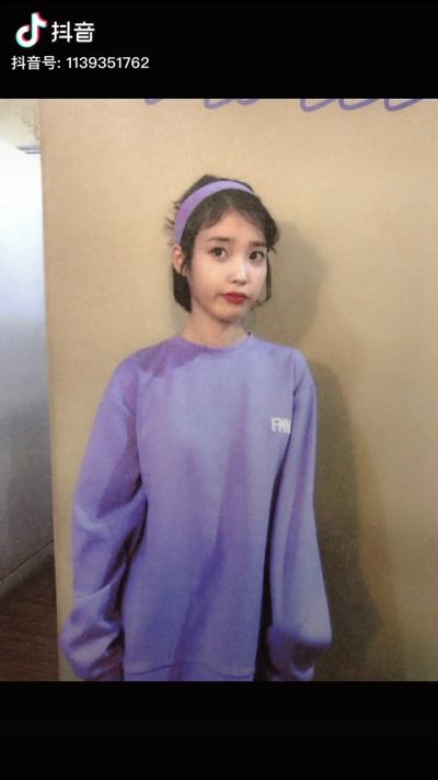 IU