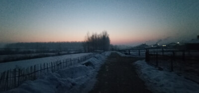 会老家的时候拍的.