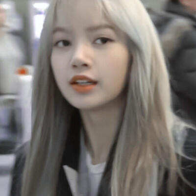 Lisa
©裴小暻
原截七词
